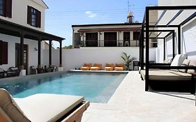 The Colonial By M House